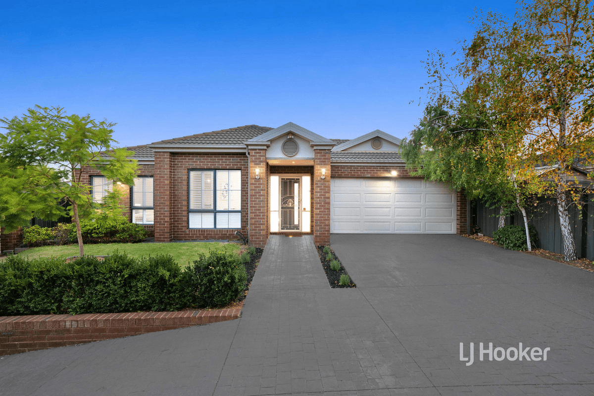 11 Cowan Parkway, POINT COOK, VIC 3030