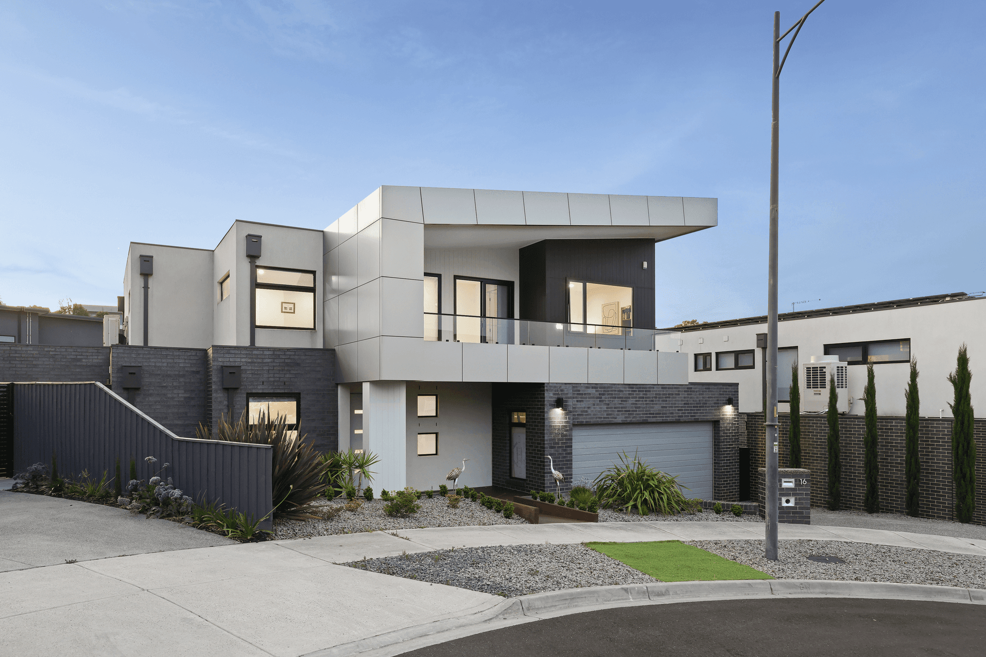 16 Knoll Place, Keilor East, VIC 3033