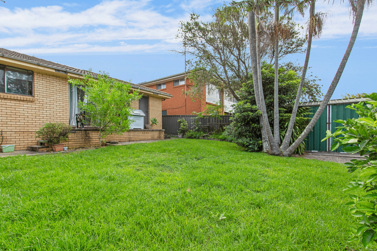 18 Flinders Avenue, KIAMA DOWNS, NSW 2533