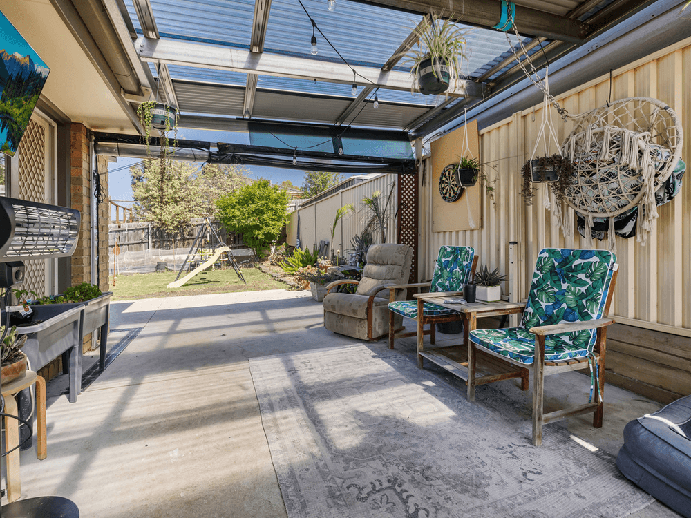 16 McLeod Drive, Darley, VIC 3340