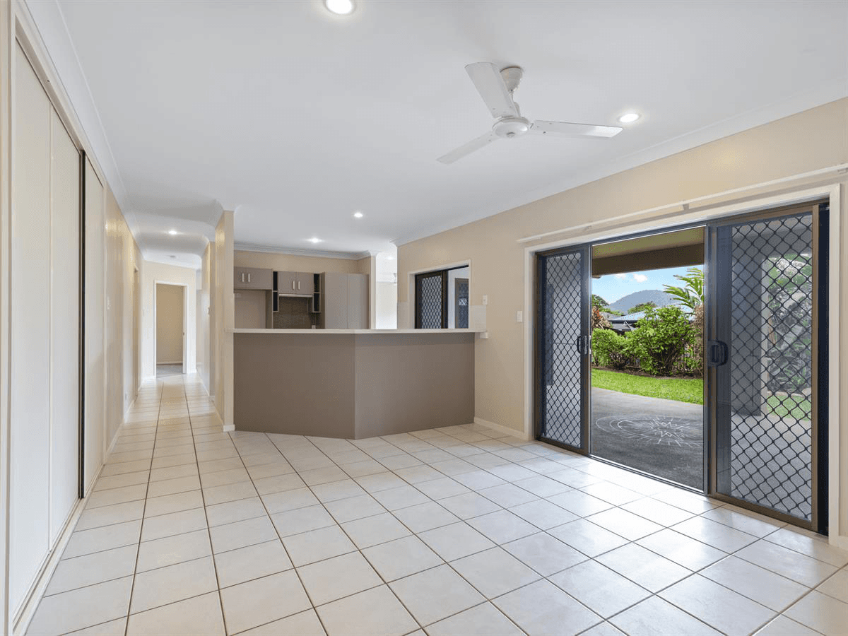 19 Lillipilli Street, Redlynch, QLD 4870