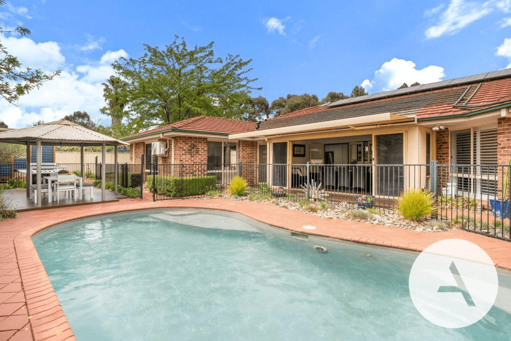 28 Roughsey Place, CONDER, ACT 2906