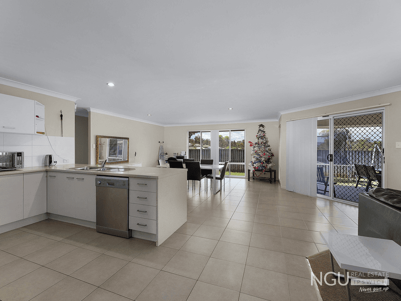 21 Noblewood Crescent, Fernvale, QLD 4306