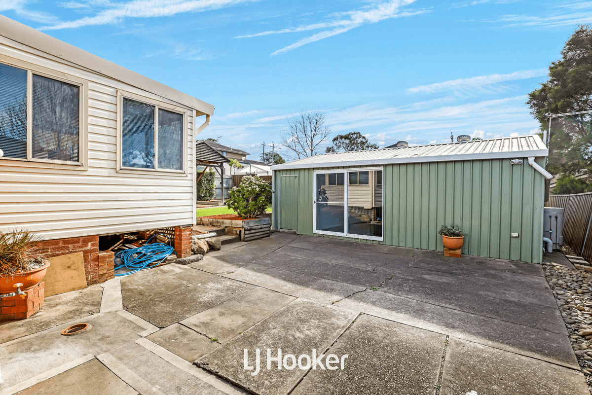 14 Valencia Crescent, TOONGABBIE, NSW 2146