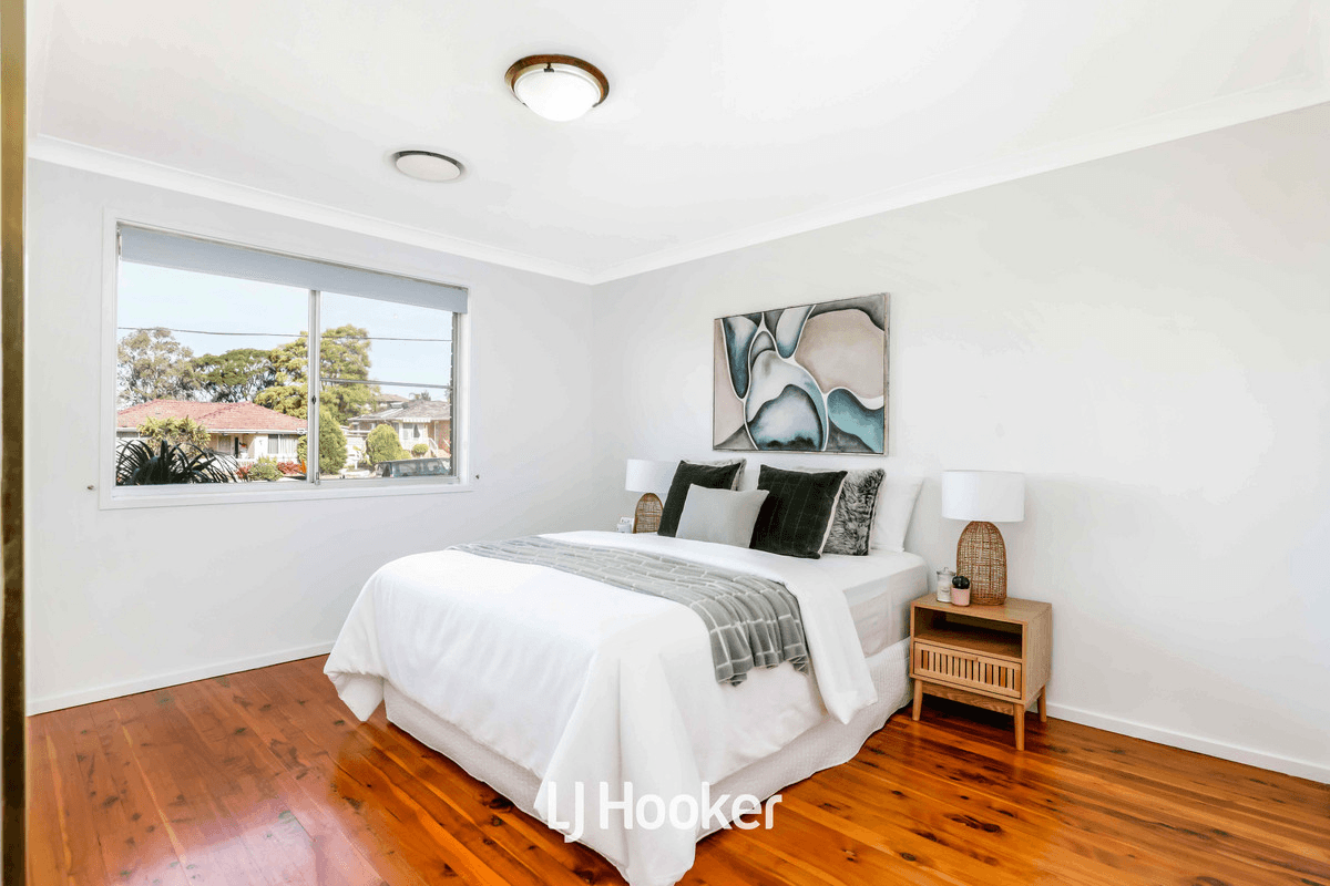 14 Valencia Crescent, TOONGABBIE, NSW 2146