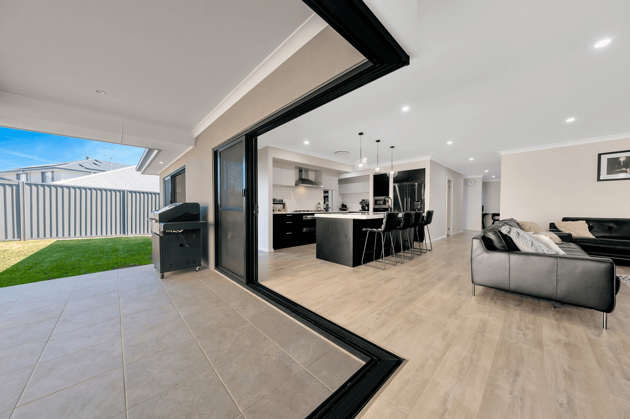 15  Nightshade Drive, BERKELEY VALE, NSW 2261