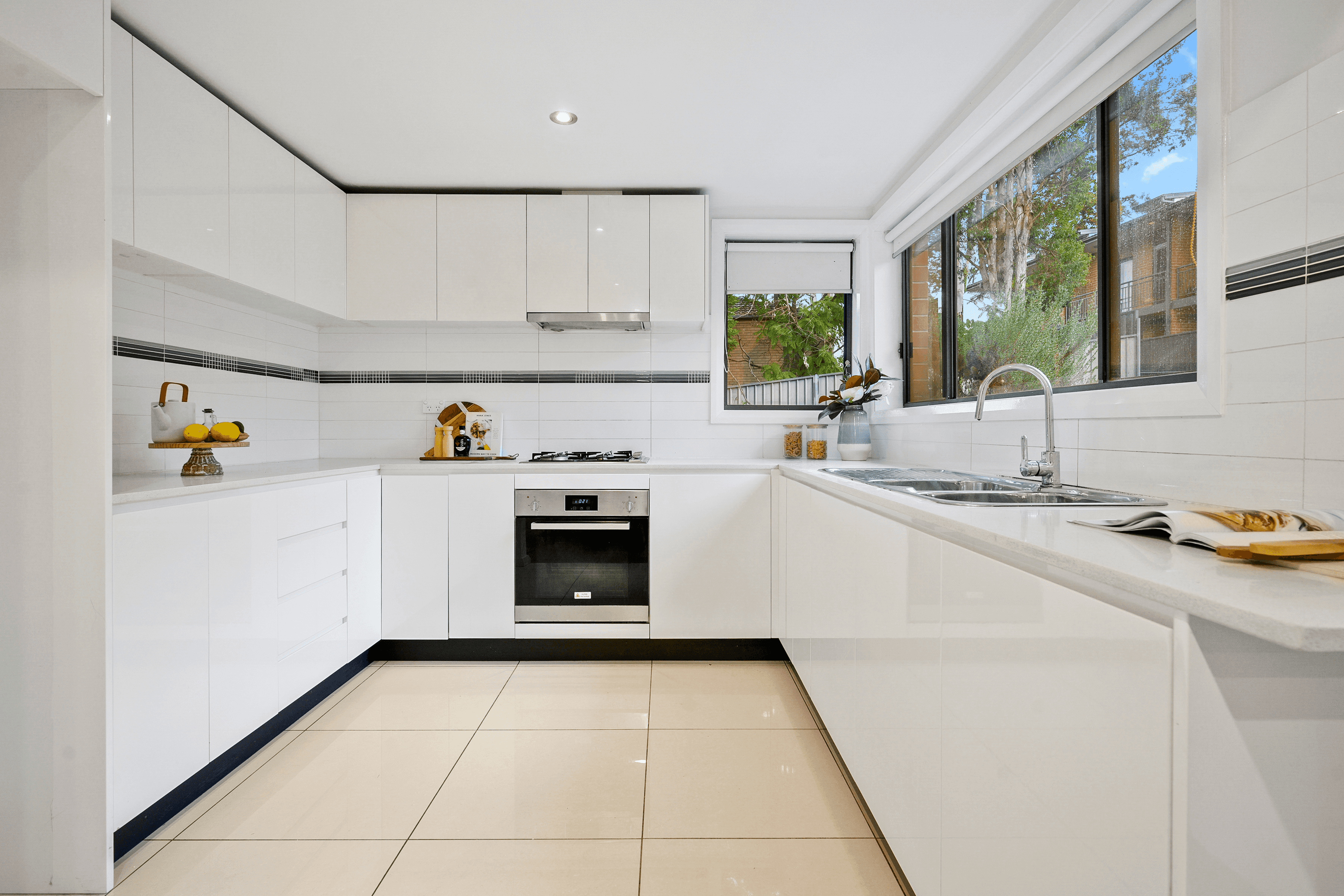 24/2 Nelson Street, THORNLEIGH, NSW 2120