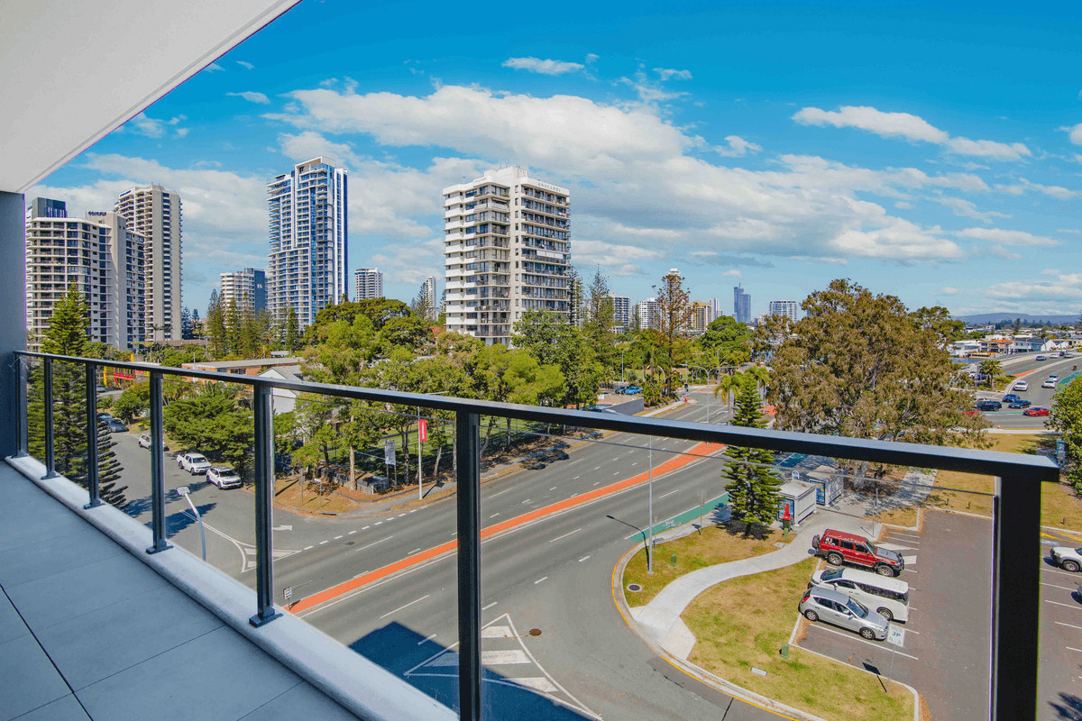 49/18 Remembrance Drive, Surfers Paradise, QLD 4217