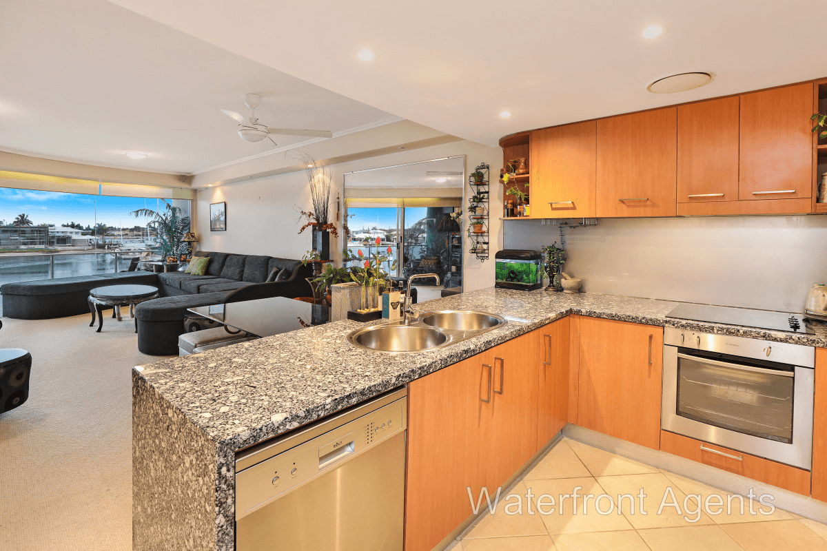 207/13 Nicklin Way, Minyama, QLD 4575