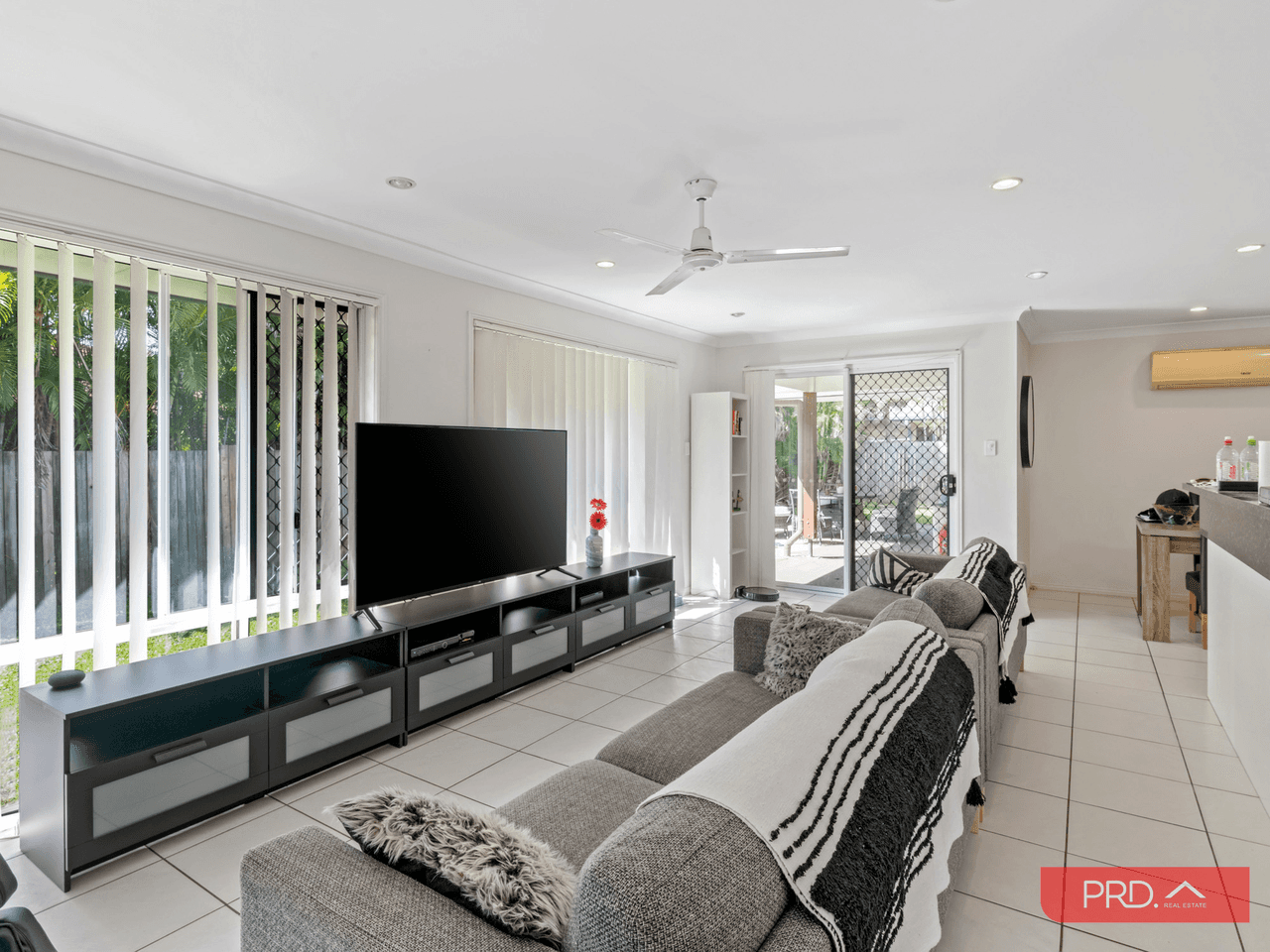 33 Easy Street, LOGANHOLME, QLD 4129