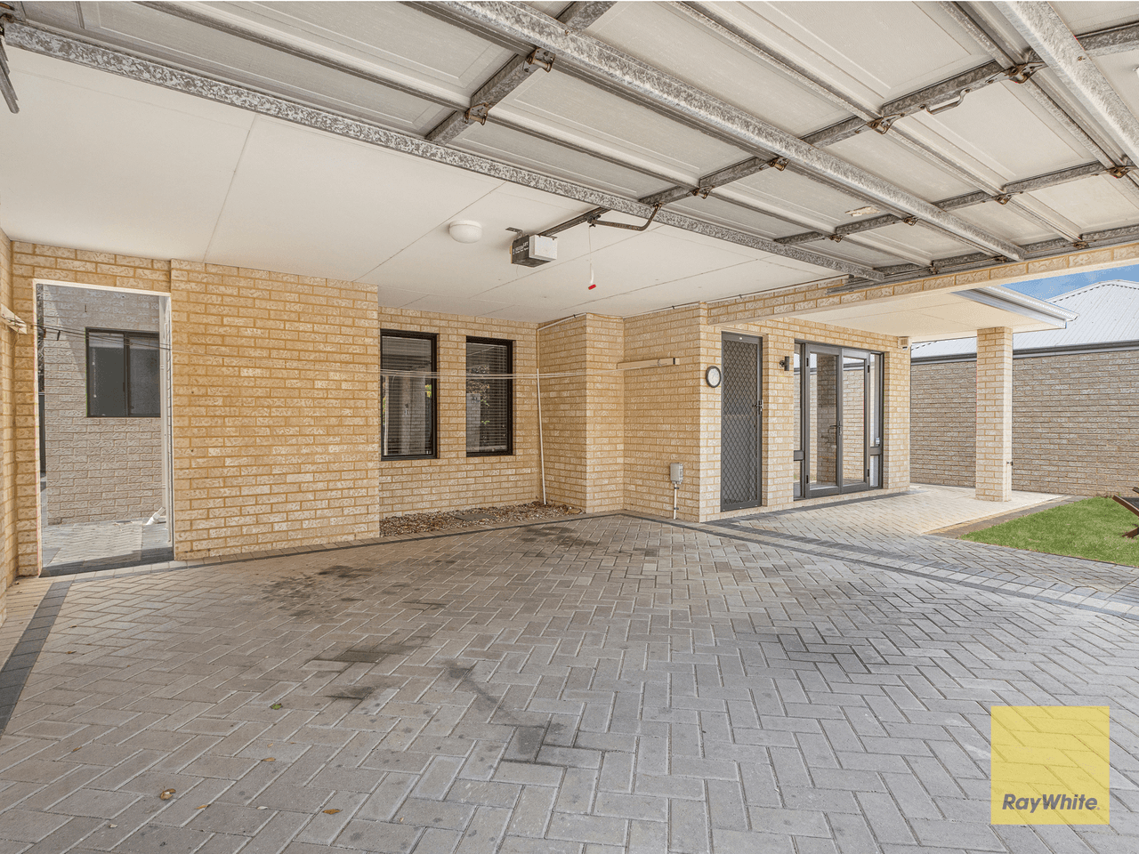 5/6 Valley Road, HALLS HEAD, WA 6210