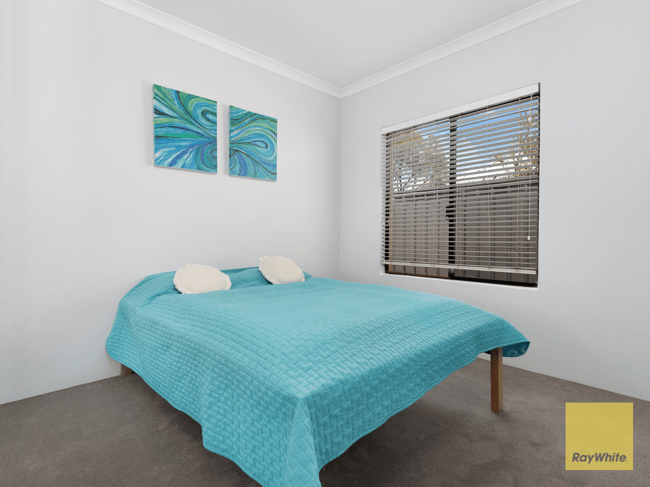 5/6 Valley Road, HALLS HEAD, WA 6210