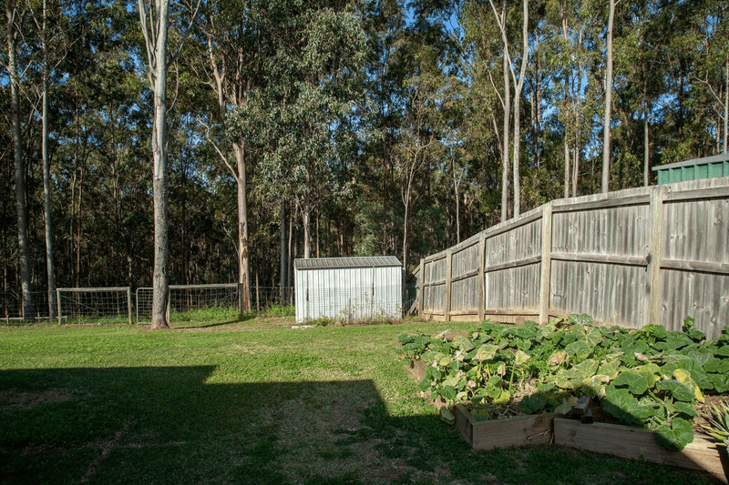 16 Hugo Drive, BEAUDESERT, QLD 4285