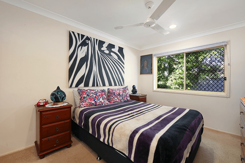 10 Cathy Crescent, NARARA, NSW 2250