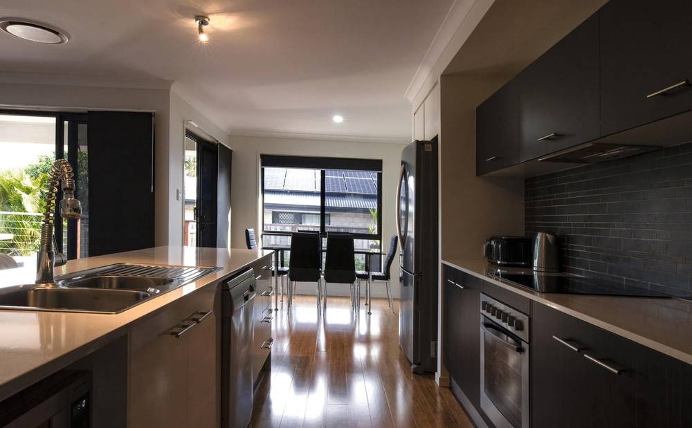 12 McGrath Court, MOGGILL, QLD 4070