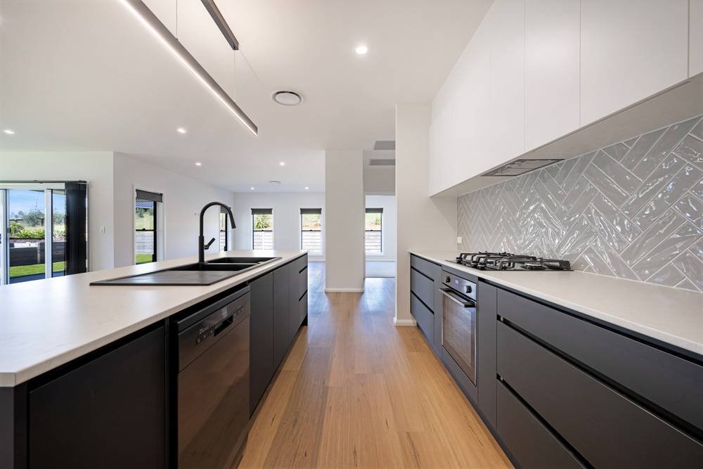20 Currawong Drive, CALALA, NSW 2340