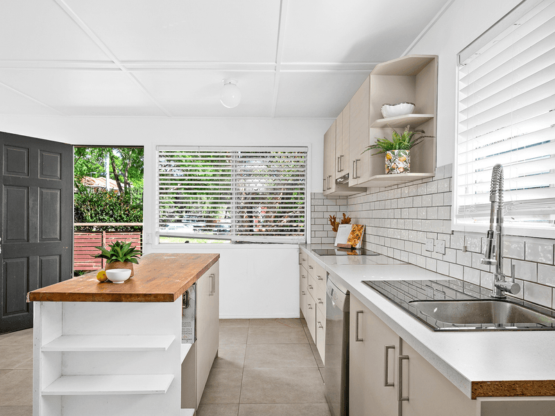 56 St Patrick Avenue, KURABY, QLD 4112