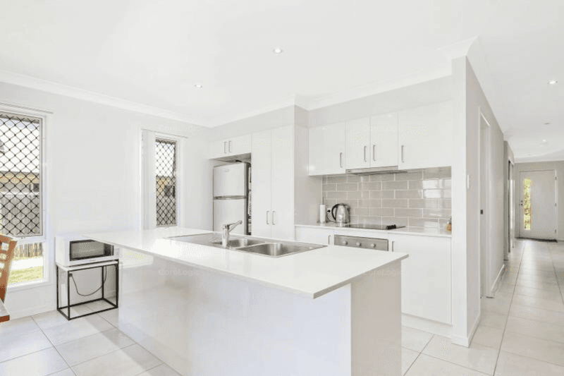 14 Thorpe St, Burpengary, QLD 4505