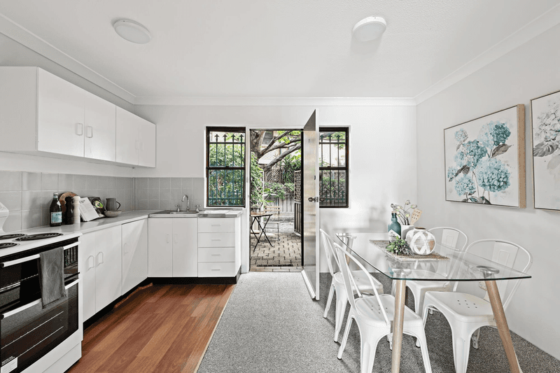 12/31A Devine Street, ERSKINEVILLE, NSW 2043