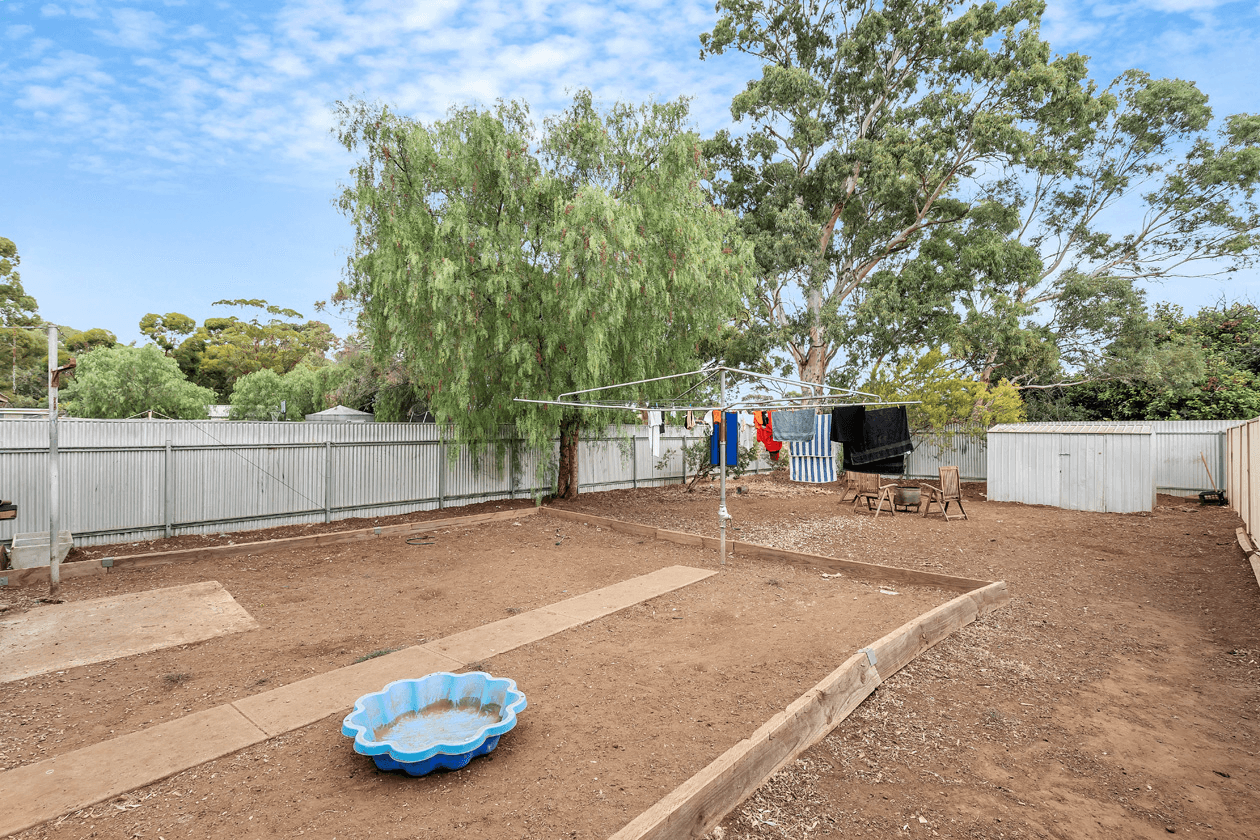 42 Pertwood Road, ELIZABETH NORTH, SA 5113