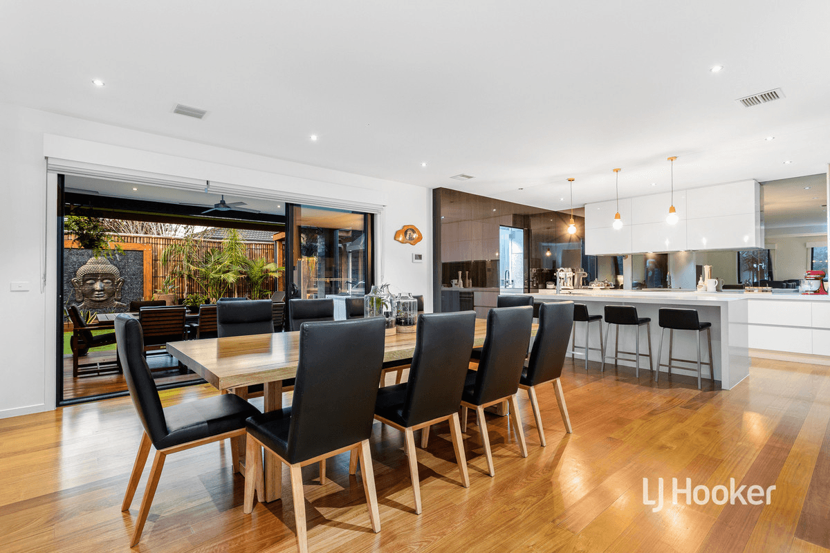 20-22 Featherbrook Drive, POINT COOK, VIC 3030