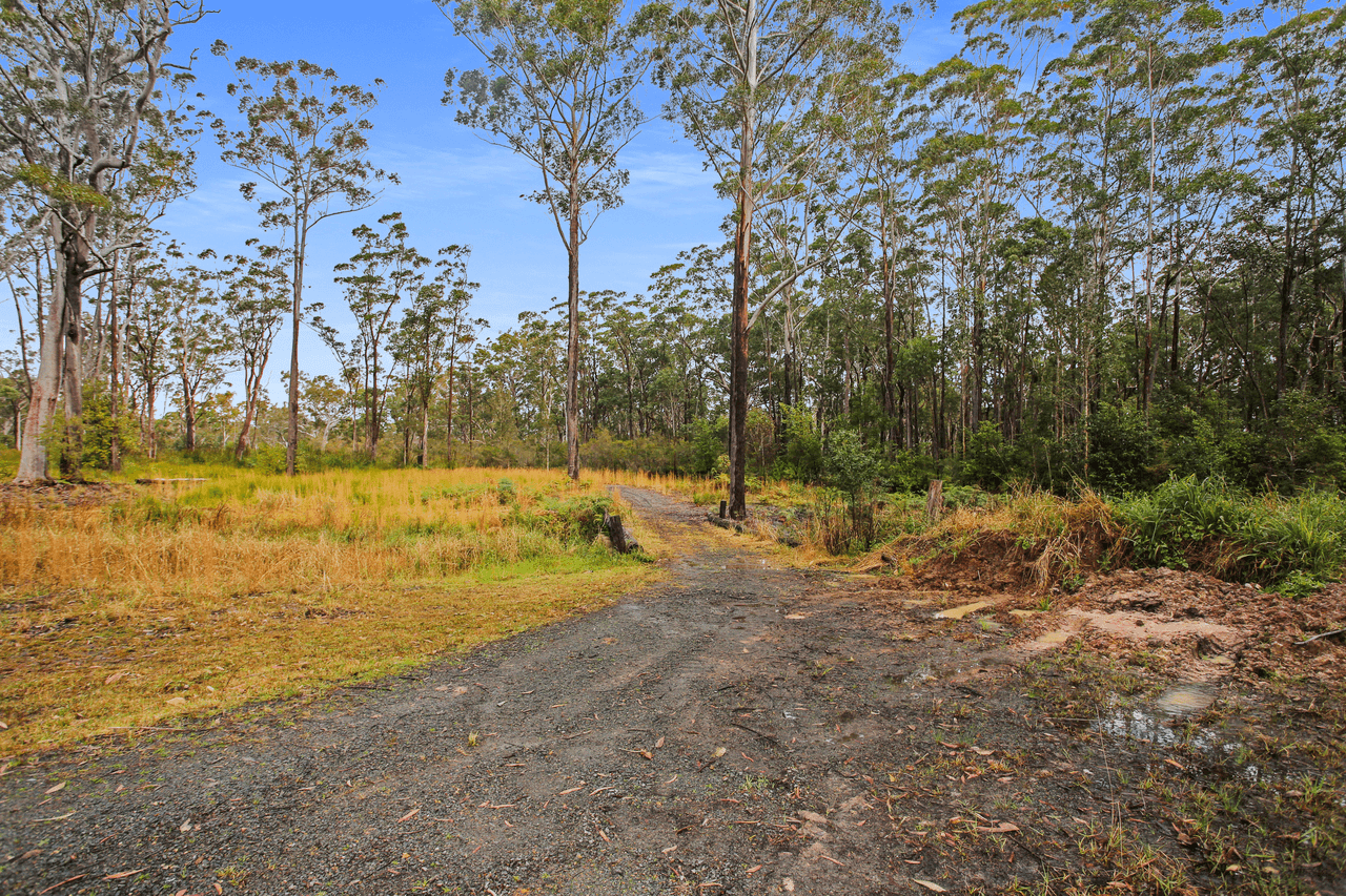 716 Bombah Point Road, BOMBAH POINT, NSW 2423