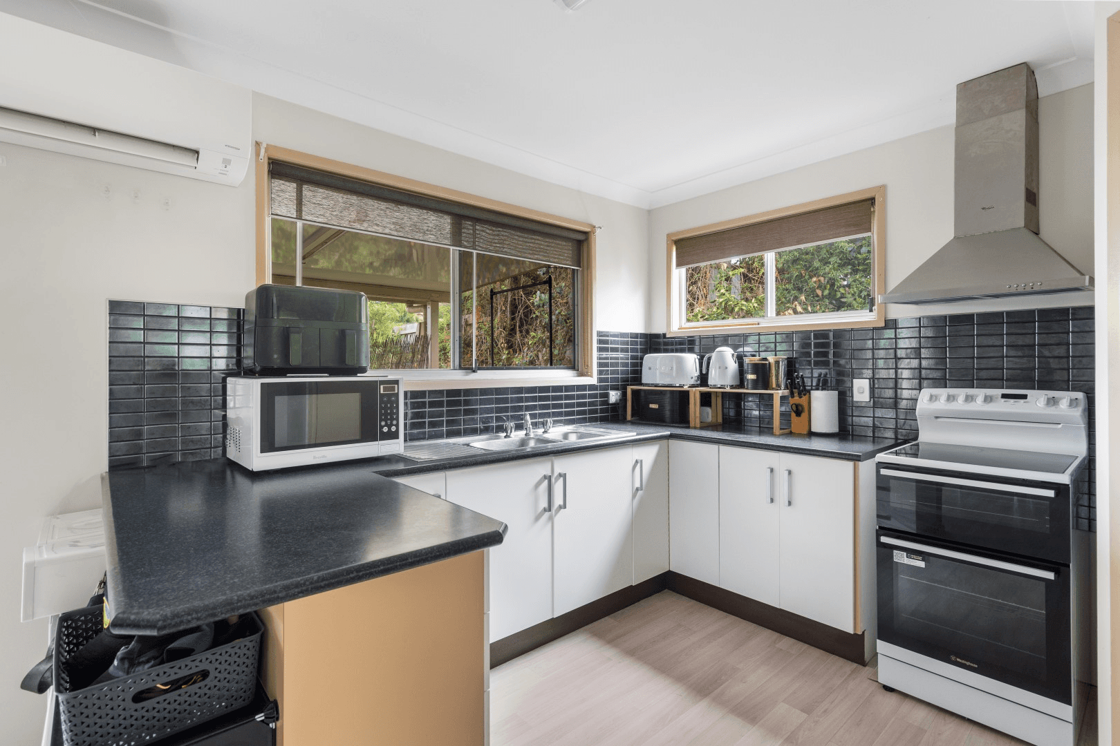 4 Gill Court, BUNDAMBA, QLD 4304