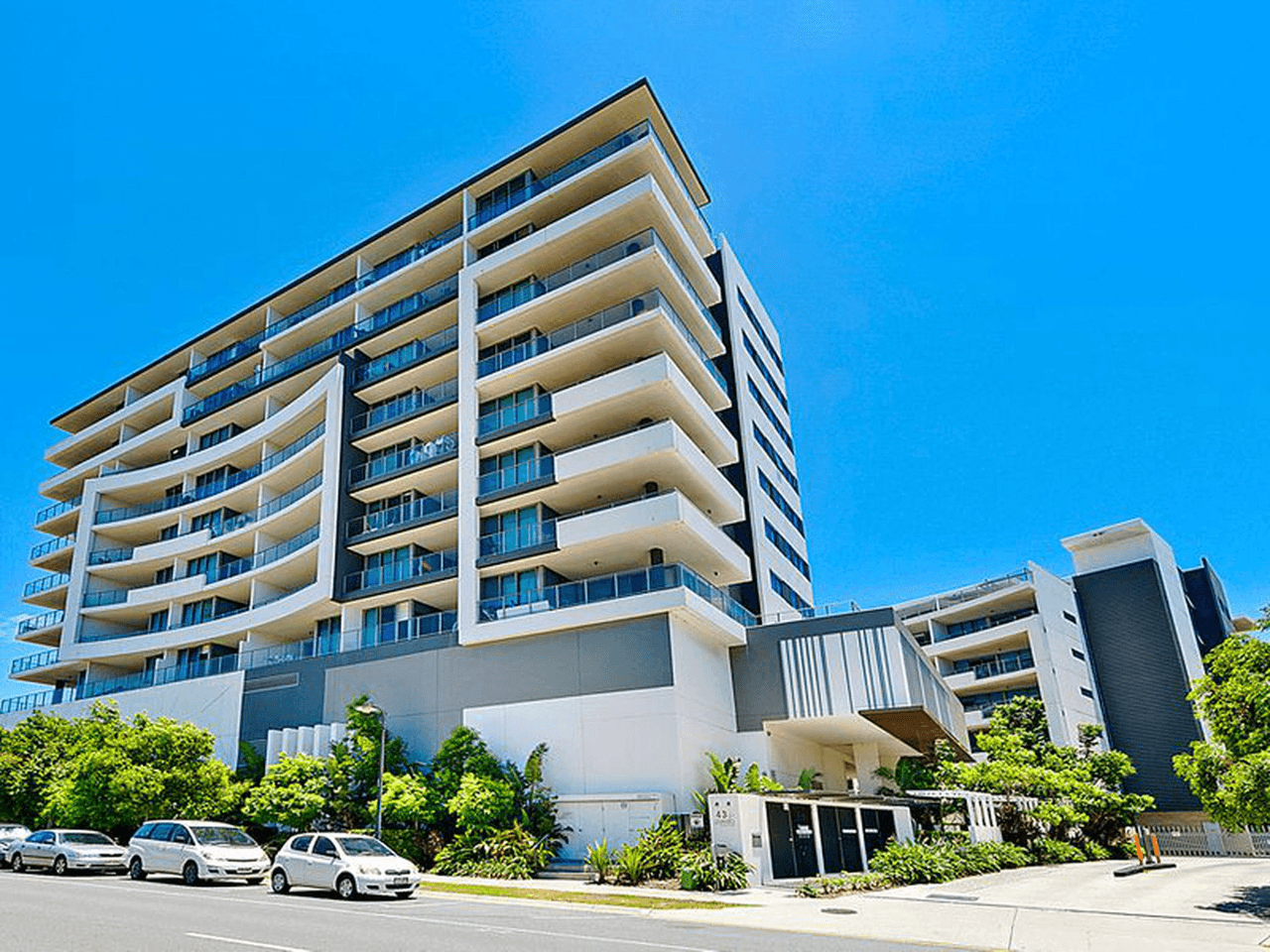 103/43 Harbour Town Drive, BIGGERA WATERS, QLD 4216