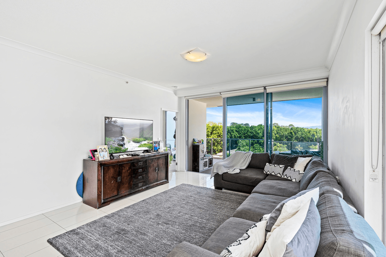 103/43 Harbour Town Drive, BIGGERA WATERS, QLD 4216