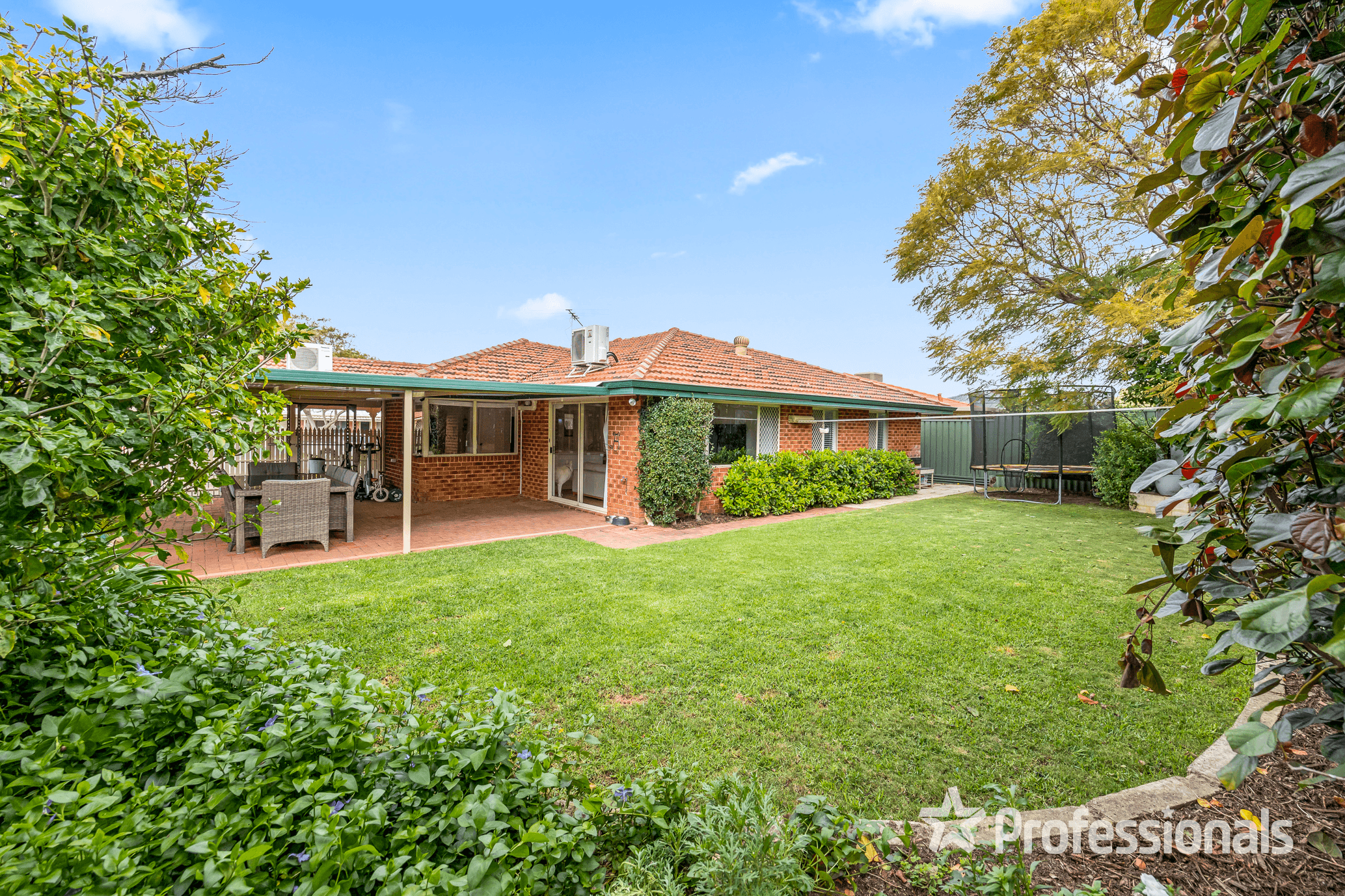 19 Graduate Place, MARANGAROO, WA 6064