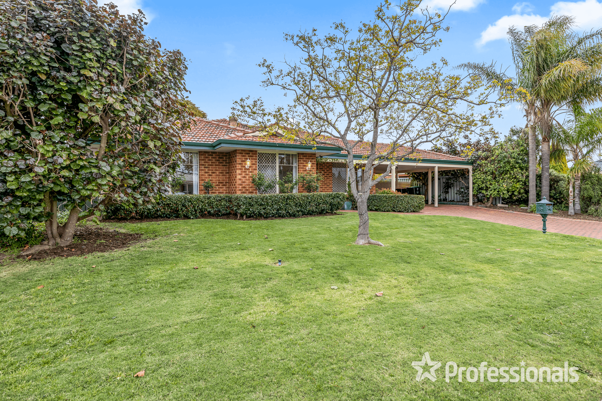 19 Graduate Place, MARANGAROO, WA 6064