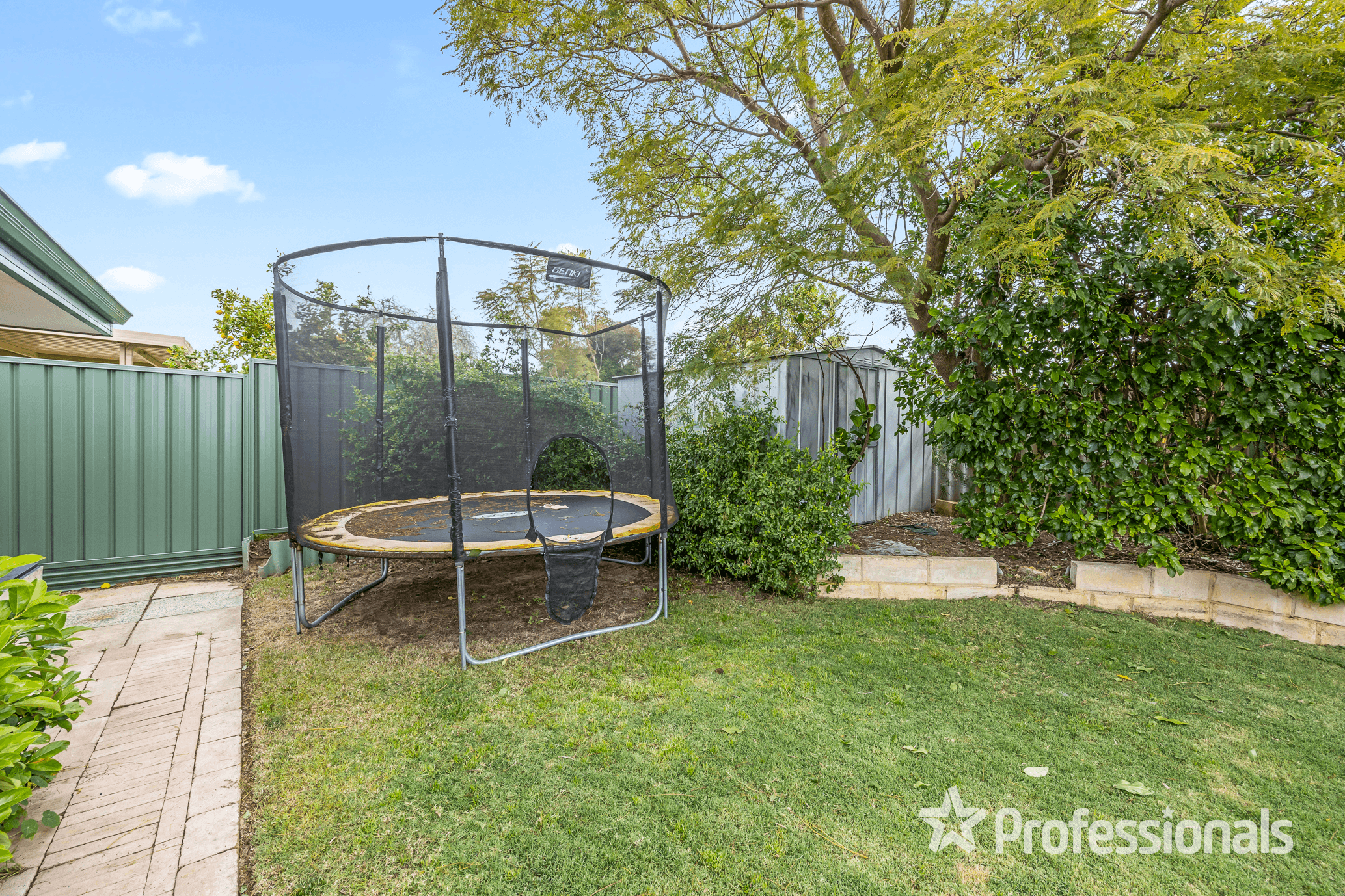 19 Graduate Place, MARANGAROO, WA 6064