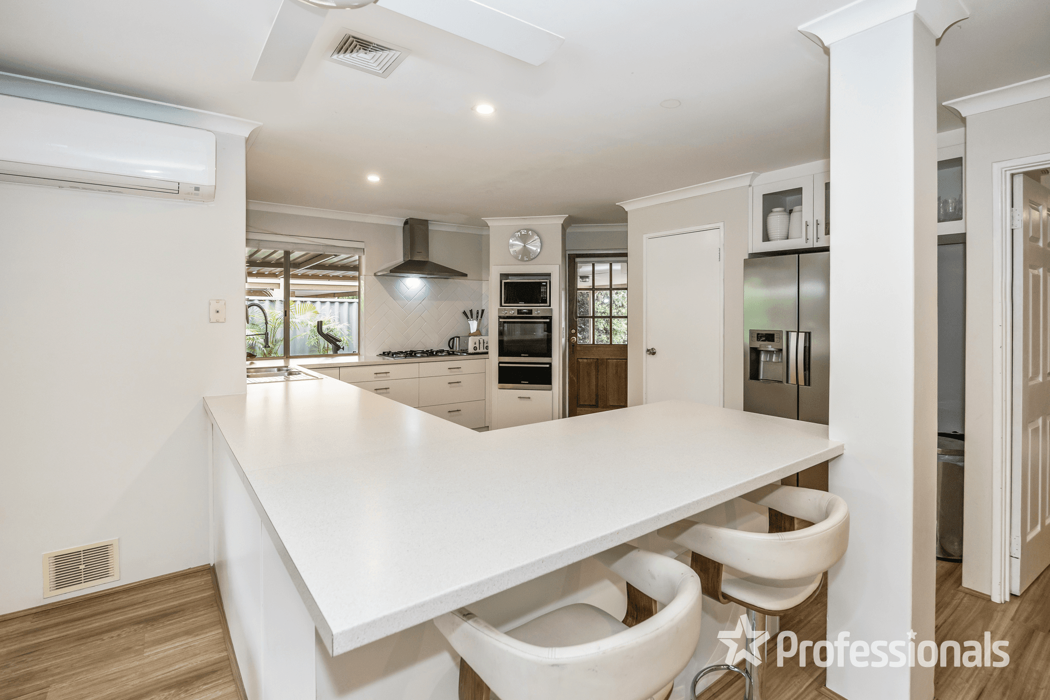 19 Graduate Place, MARANGAROO, WA 6064