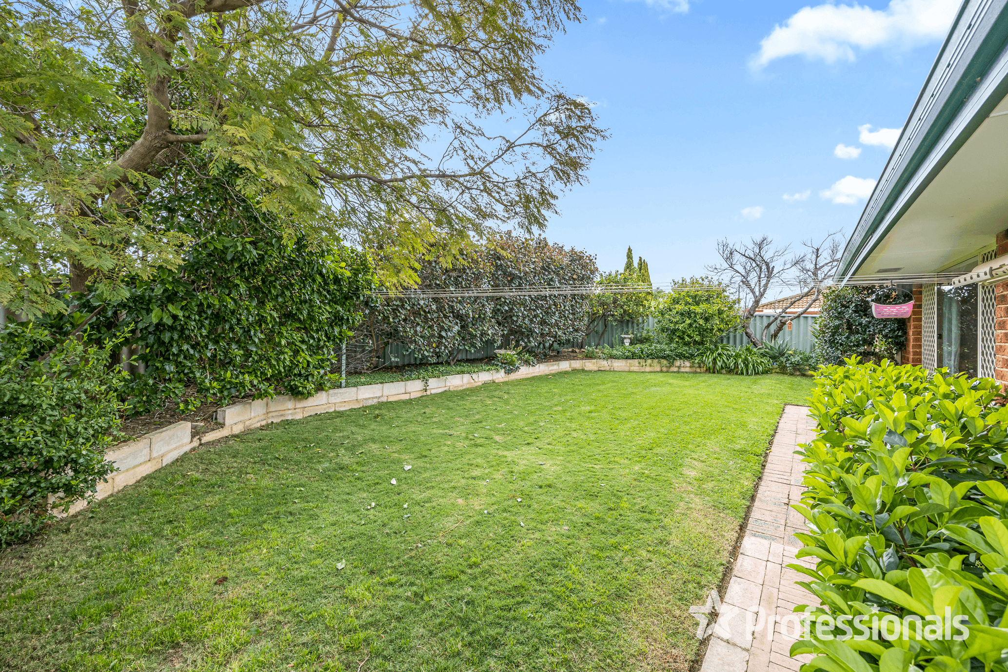 19 Graduate Place, MARANGAROO, WA 6064