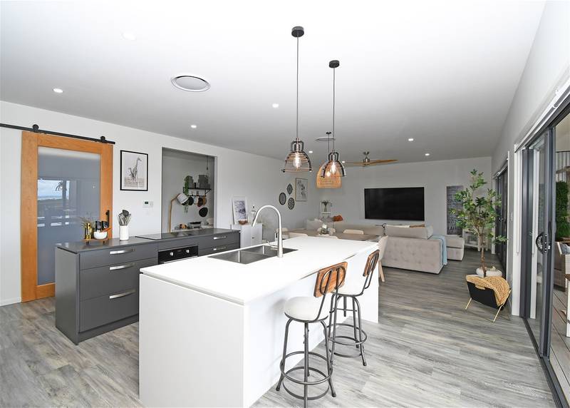 4 Petrel Avenue, RIVER HEADS, QLD 4655