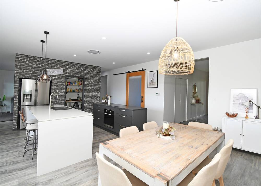 4 Petrel Avenue, RIVER HEADS, QLD 4655