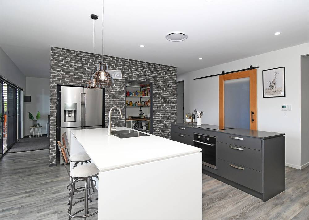 4 Petrel Avenue, RIVER HEADS, QLD 4655