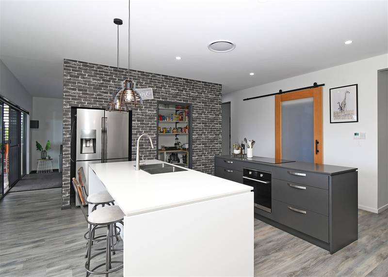 4 Petrel Avenue, RIVER HEADS, QLD 4655