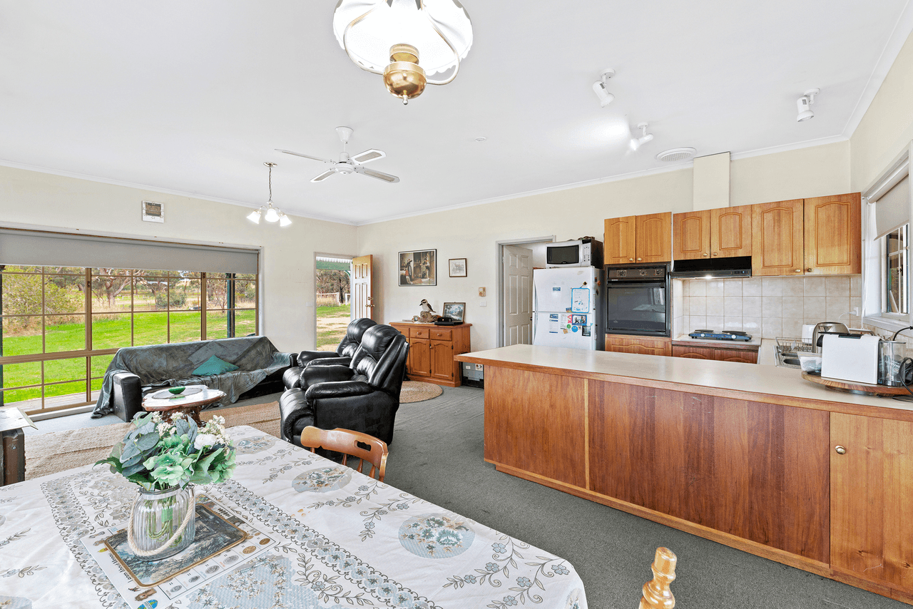 151 McPhersons Lane, HEATHCOTE, VIC 3523