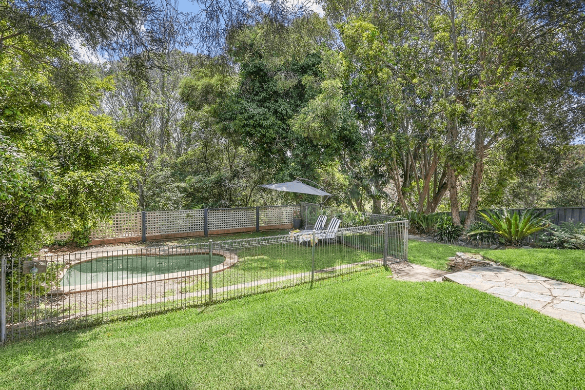 17 Cassandra Crescent, Heathcote, NSW 2233