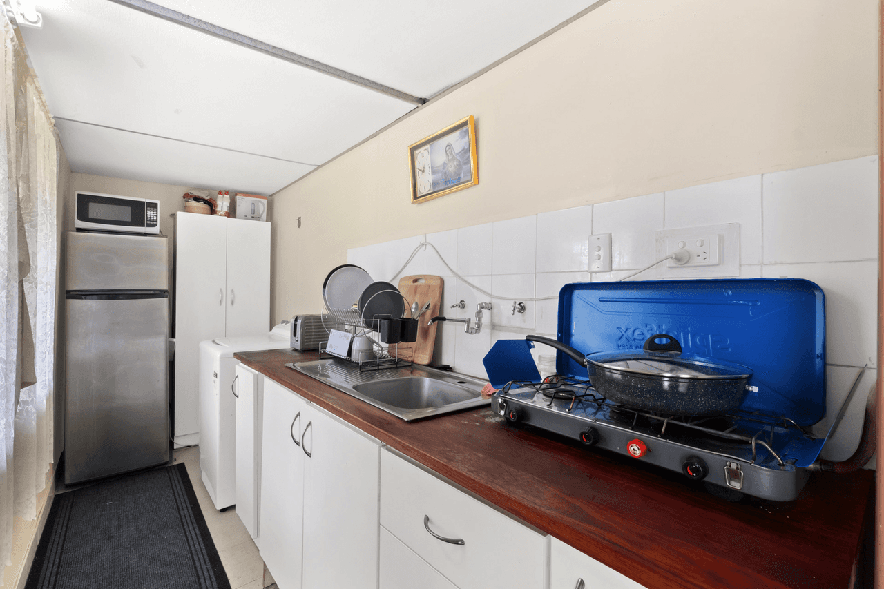 202 MORLEY DRIVE EAST, EDEN HILL, WA 6054