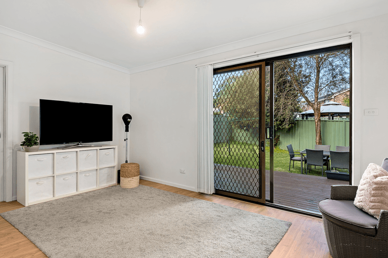 12 Wallawa Avenue, Engadine, NSW 2233