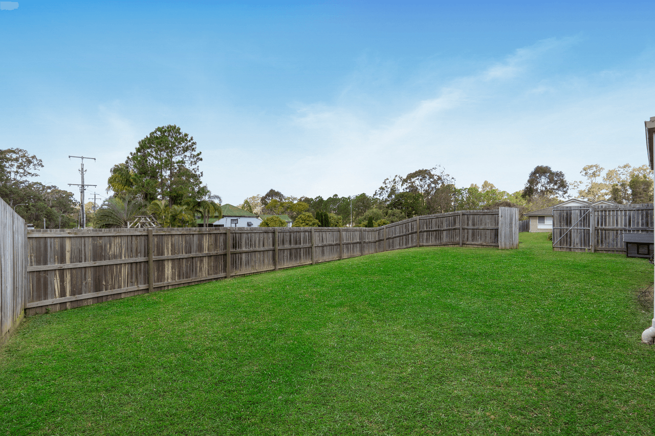 1 Barcombe Drive, BERRINBA, QLD 4117