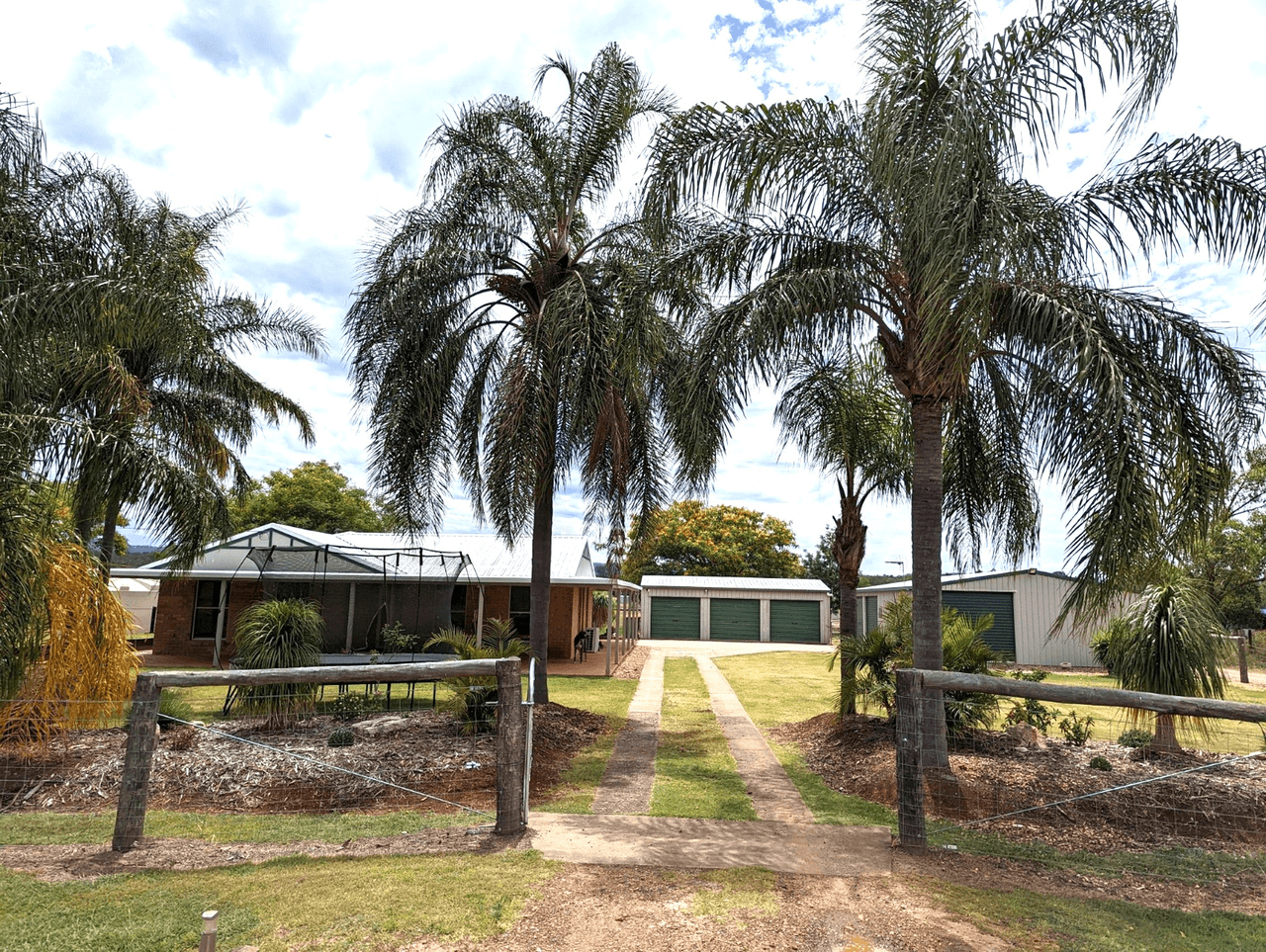 35 Helendale Drive, HELIDON SPA, QLD 4344