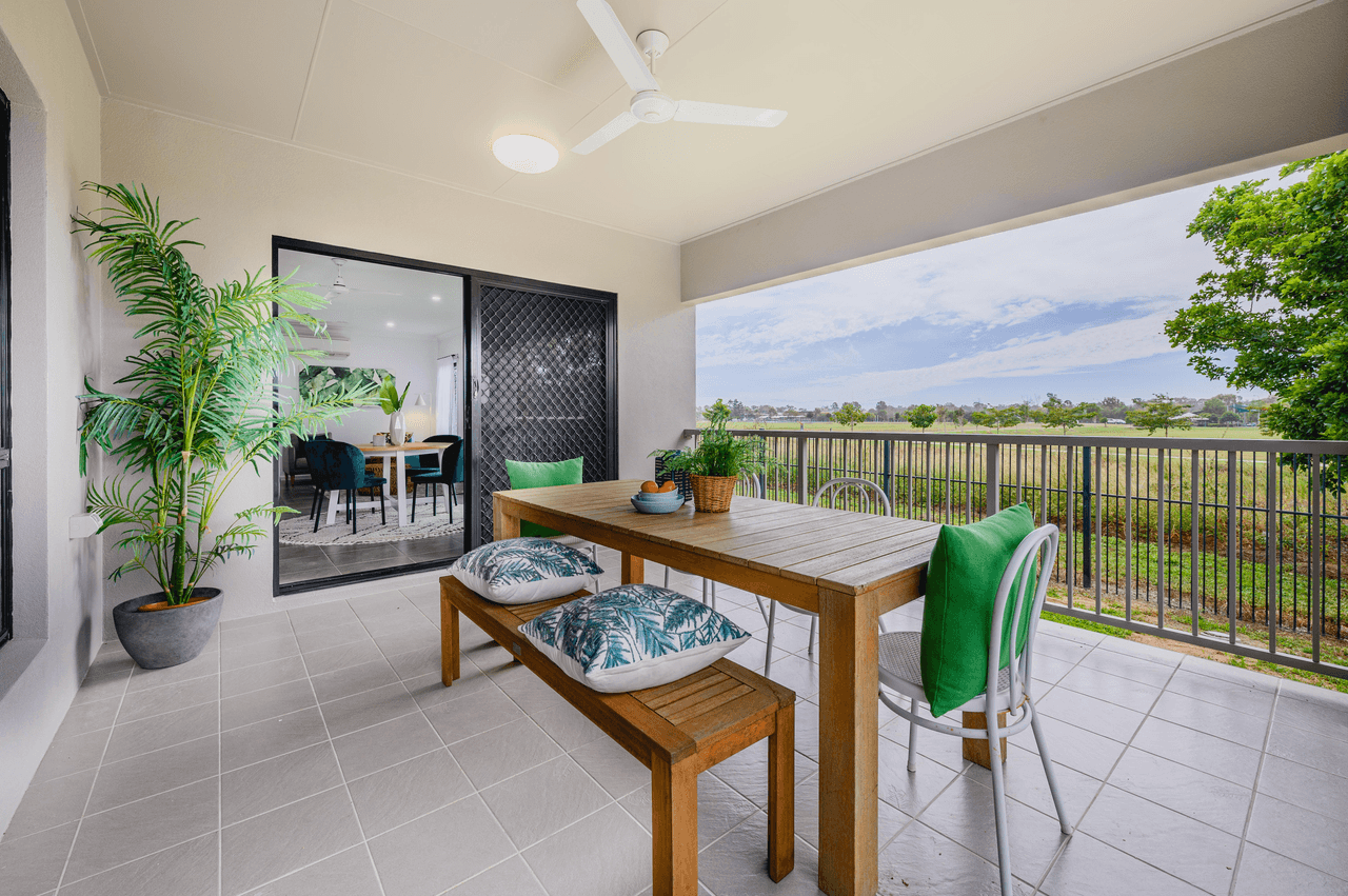 16 Hillock Crescent, BUSHLAND BEACH, QLD 4818