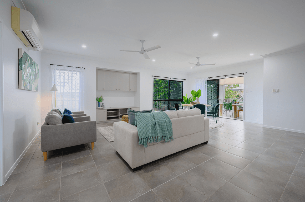 16 Hillock Crescent, BUSHLAND BEACH, QLD 4818