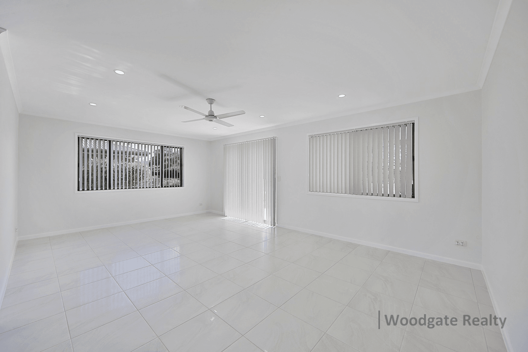 13 TAILOR STREET, WOODGATE, QLD 4660