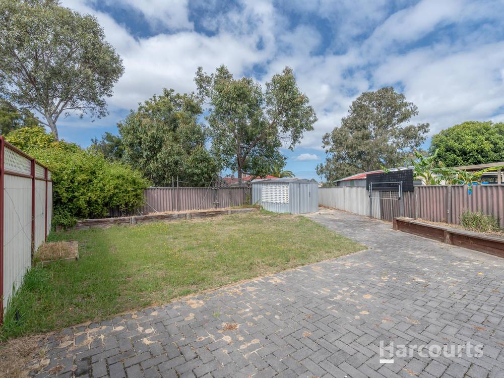 12B Yeaman Court, KOONDOOLA, WA 6064