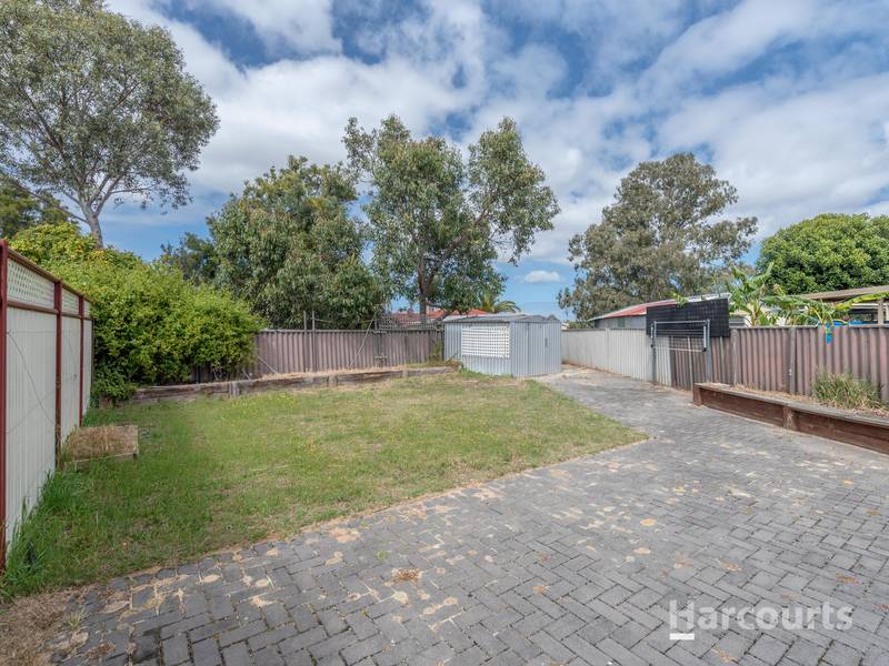 12B Yeaman Court, KOONDOOLA, WA 6064