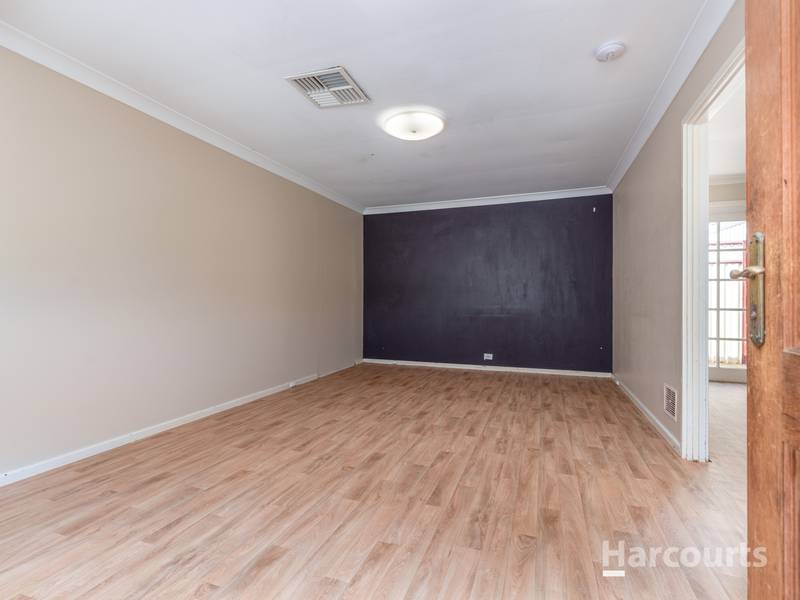 12B Yeaman Court, KOONDOOLA, WA 6064